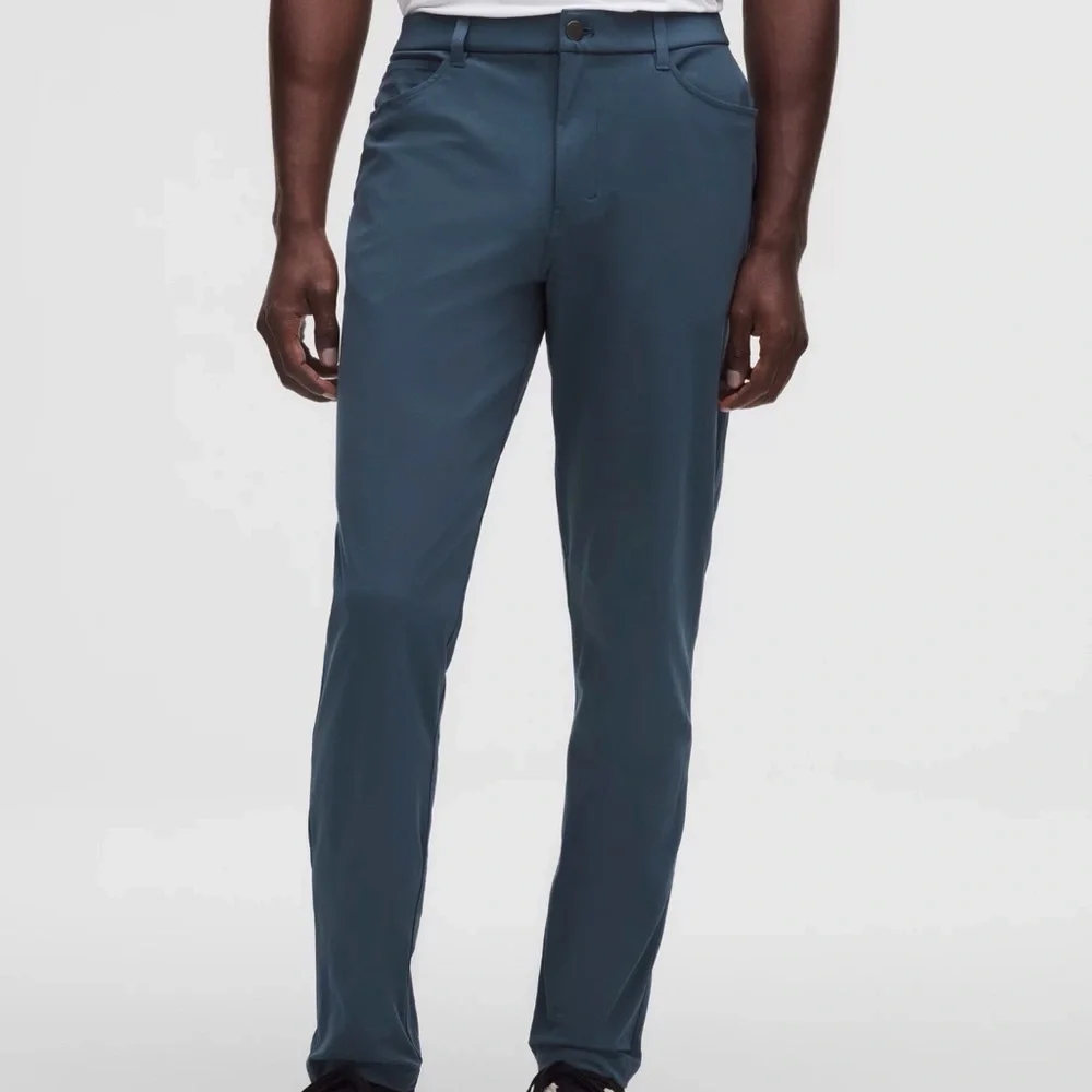 Lululemon Athletica ABC Pants in dark blue (Size: 34)